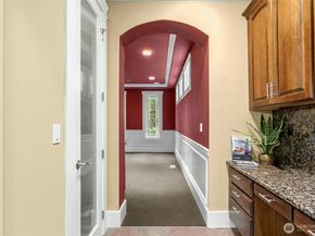 18634 92nd Avenue NE, Bothell WA 98011