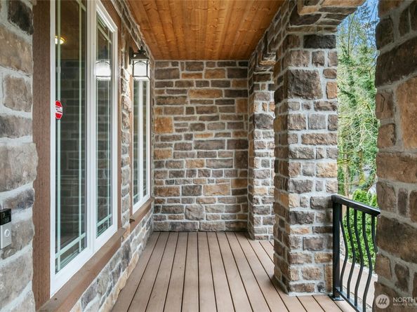 18634 92nd Avenue NE, Bothell WA 98011