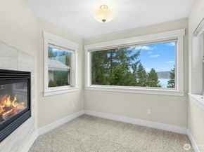 2744 NW Pine Cone Place, Issaquah WA 98027