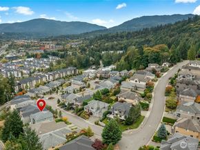 2744 NW Pine Cone Place, Issaquah WA 98027