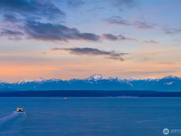 715 2nd Avenue 1501, Seattle WA 98104