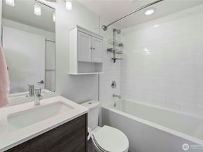 2833 3rd Avenue W, Seattle WA 98119