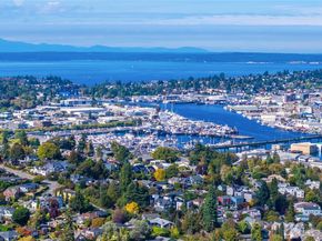 2833 3rd Avenue W, Seattle WA 98119