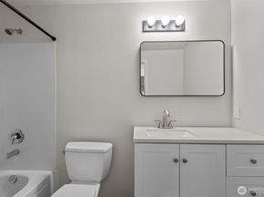 19404 Bothell Way NE B202, Bothell WA 98011