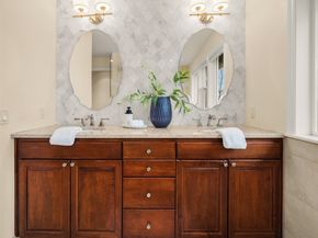 4020 Lake Washington Boulevard SE, Bellevue WA 98006