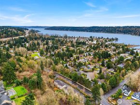 4020 Lake Washington Boulevard SE, Bellevue WA 98006