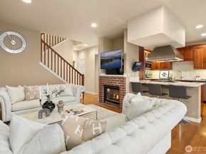 4020 Lake Washington Boulevard SE, Bellevue WA 98006