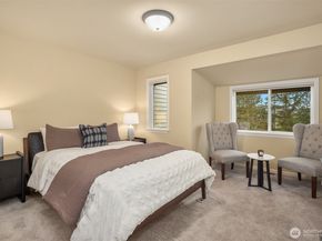 4020 Lake Washington Boulevard SE, Bellevue WA 98006