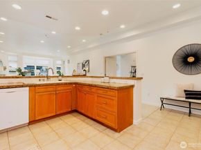 520 6th Avenue 4003, Kirkland WA 98033