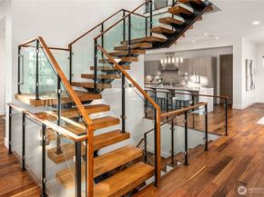 8260 SE 31st Street, Mercer Island WA 98040