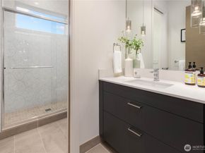 8260 SE 31st Street, Mercer Island WA 98040