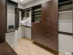 909 5th Avenue Ph3, Seattle WA 98164