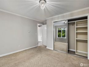 1113 Kirkland Avenue 6B, Kirkland WA 98033