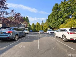 1113 Kirkland Avenue 6B, Kirkland WA 98033