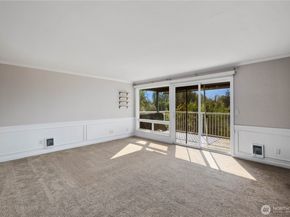 1113 Kirkland Avenue 6B, Kirkland WA 98033