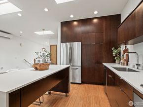 1530 18th Avenue S, Seattle WA 98144