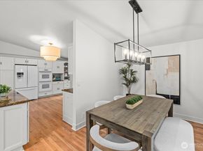 14702 255 Avenue SE, Issaquah WA 98027