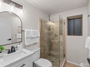 14702 255 Avenue SE, Issaquah WA 98027