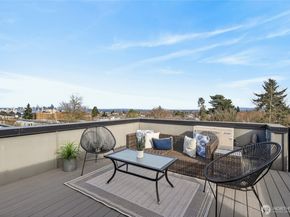 6543 35th Avenue SW B, Seattle WA 98126