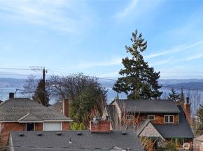 6543 35th Avenue SW B, Seattle WA 98126