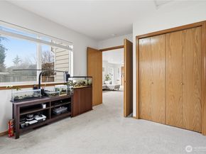 4108 NE 7th Street, Renton WA 98059