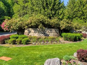 18206 NW Montreux Drive, Issaquah WA 98027