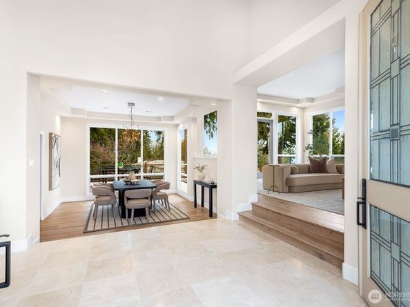 18206 NW Montreux Drive, Issaquah WA 98027