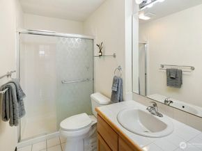 1707 NW 59th Street 302, Seattle WA 98107