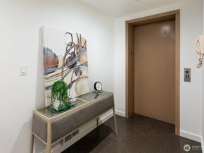 1118 Lakeview Boulevard E 100, Seattle WA 98102