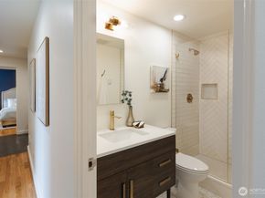 1118 Lakeview Boulevard E 100, Seattle WA 98102