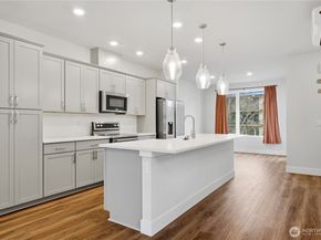 13333 Greenwood Avenue N A, Seattle WA 98133