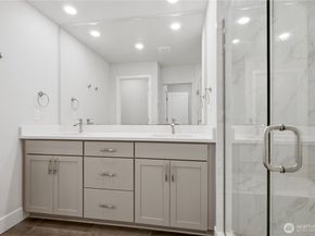 13333 Greenwood Avenue N A, Seattle WA 98133