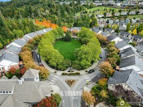 1880 25th Avenue NE 314, Issaquah WA 98029