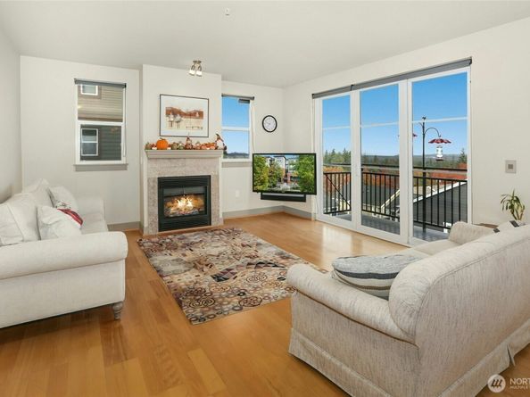 1880 25th Avenue NE 314, Issaquah WA 98029