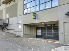 1880 25th Avenue NE 314, Issaquah WA 98029