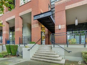 1880 25th Avenue NE 314, Issaquah WA 98029