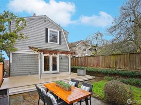 3141 Broadway E, Seattle WA 98102