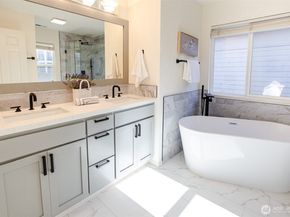 11317 NE 117th Street, Kirkland WA 98034