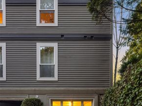 11307 NE 68th Street 11307, Kirkland WA 98033