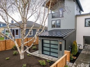 8321 25th Avenue NW B, Seattle WA 98117
