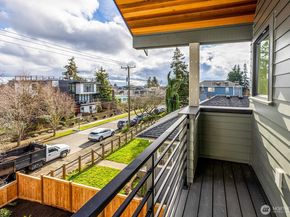 8321 25th Avenue NW B, Seattle WA 98117
