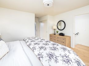 8321 25th Avenue NW B, Seattle WA 98117