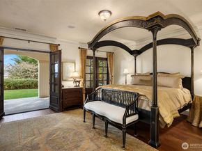 8010 Grand Avenue NE, Bainbridge Island WA 98110