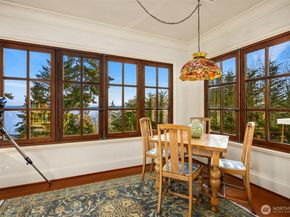 8010 Grand Avenue NE, Bainbridge Island WA 98110