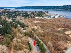 3520 Lake Washington Boulevard SE 105, Bellevue WA 98006