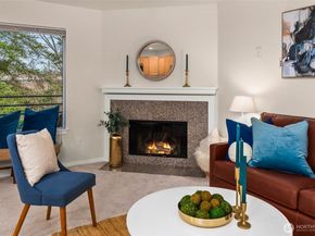 3520 Lake Washington Boulevard SE 105, Bellevue WA 98006