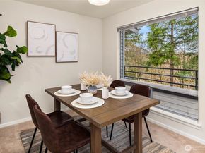 3520 Lake Washington Boulevard SE 105, Bellevue WA 98006