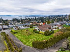 2602 Hillside Lane, Everett WA 98203