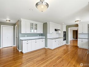 2602 Hillside Lane, Everett WA 98203