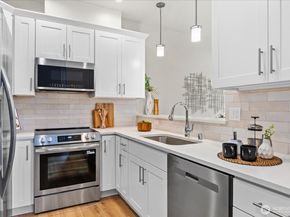 2217 Hoyt Avenue C, Everett WA 98201